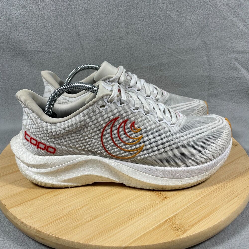 Topo Athletic Cyclone 3 Womens Size 6.5 Running Shoes Sneakers White/Sunset